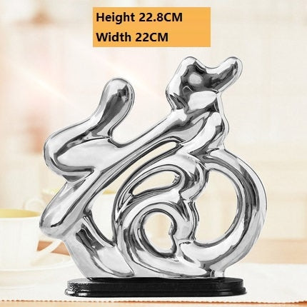 European Creative Ceramics Ornament Home Decoration Crafts TV Cabinet Office Statues Accessories Wedding Gift Figurines